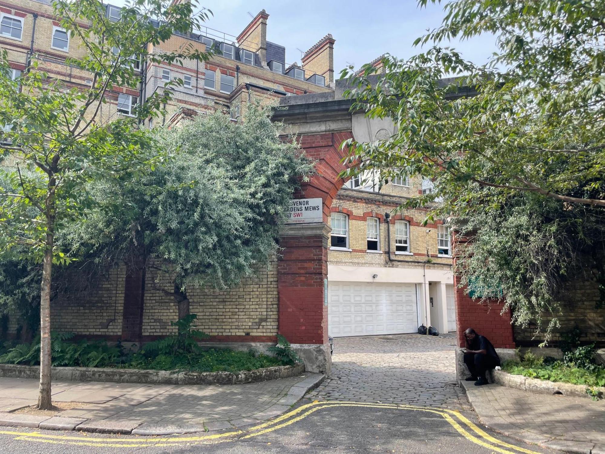 Grosvenor Gardens Apartments Лондон Экстерьер фото